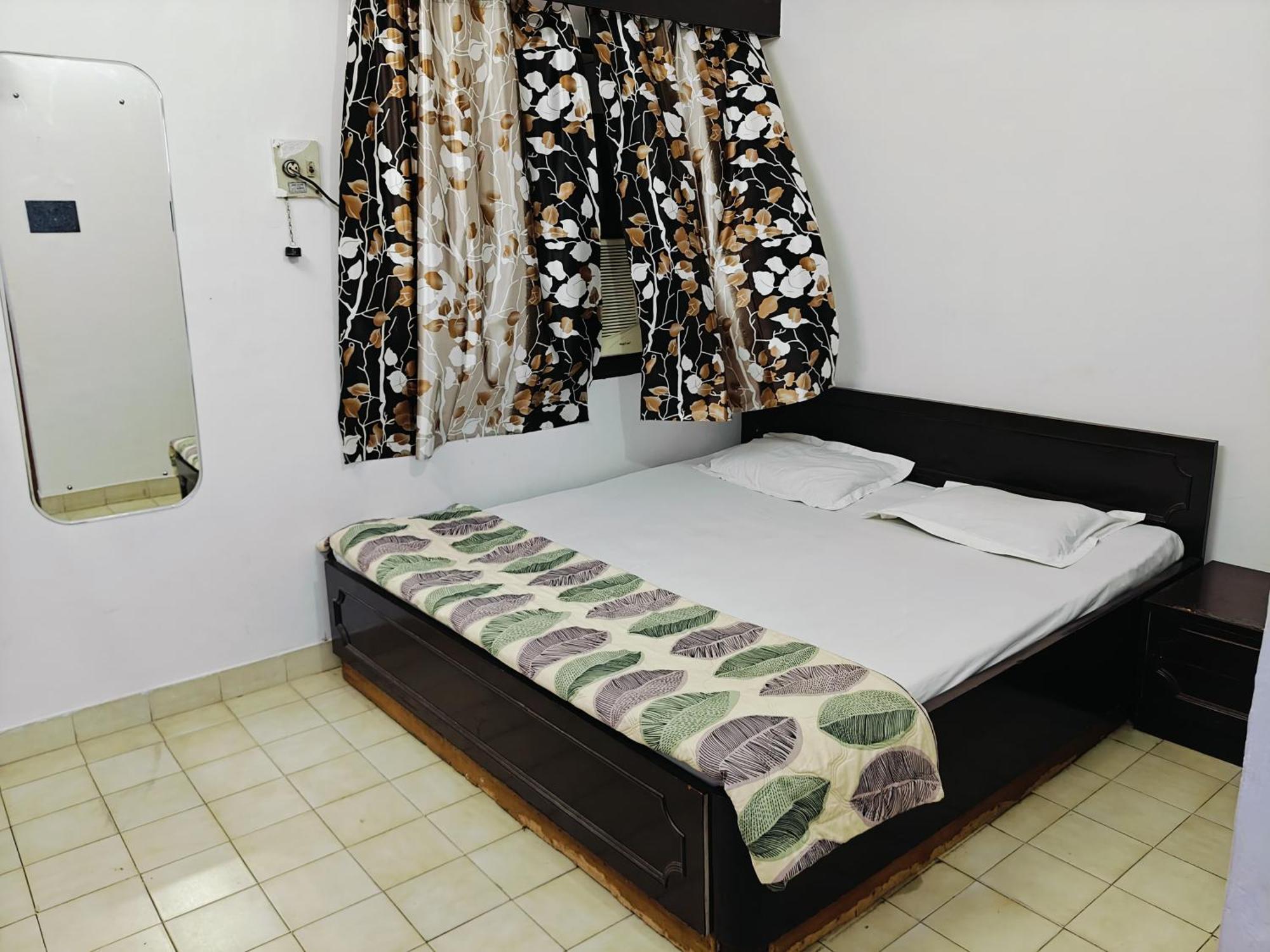 Kiara Home Stays Varanasi Esterno foto